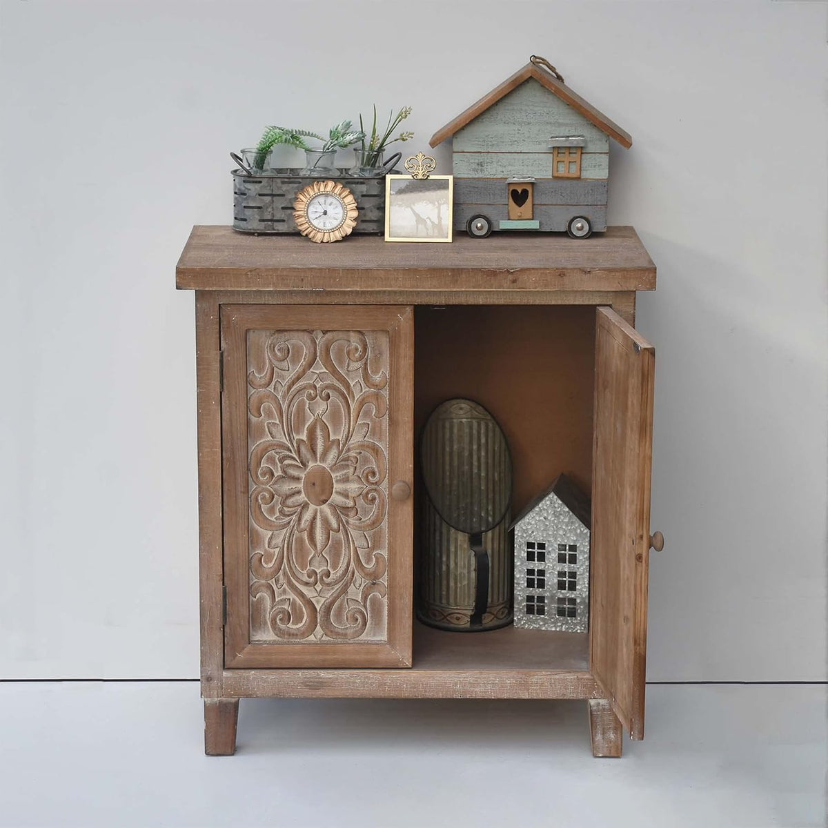 Solid Wood Storage Cabinet with Carved Doors H526