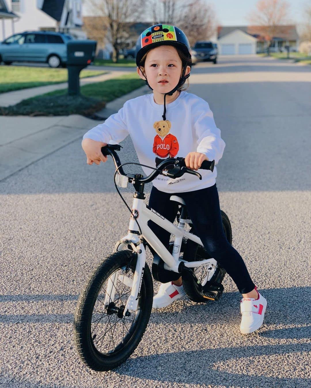 16 In Black Kids Bike with Training Wheels B4210