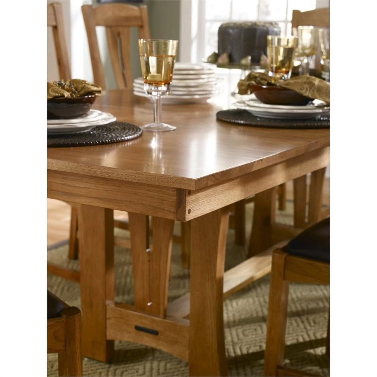 Extendable Dining Table M66053