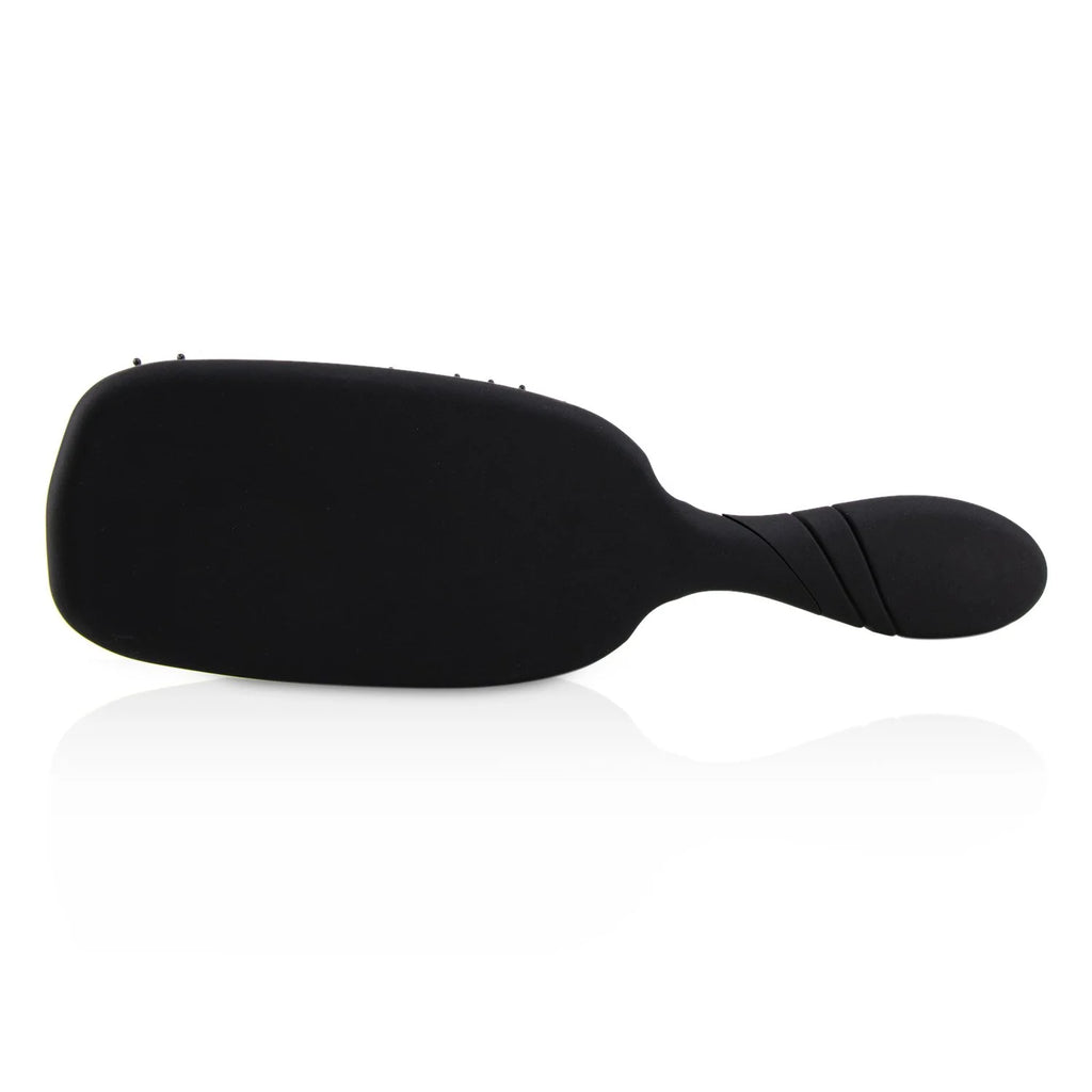 Blackout Pro Shine Enhancer Brush D665188