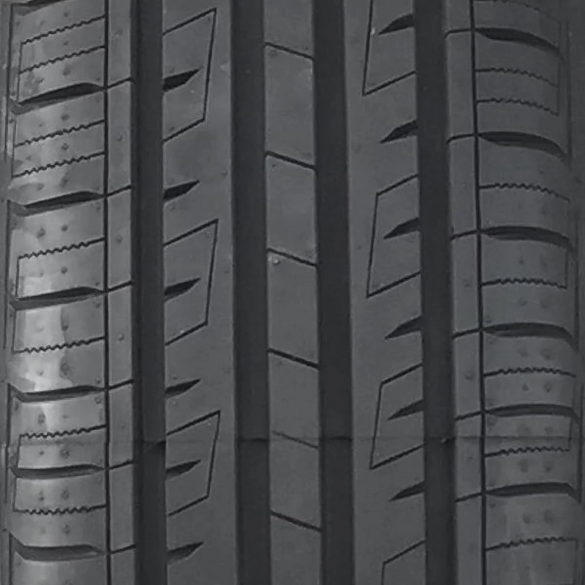 Set of 4 225/55R16 All Season Performance Tires E691
