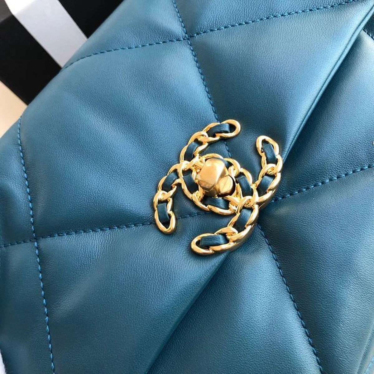 Teal Shoulder and Crossbody Bag J79531