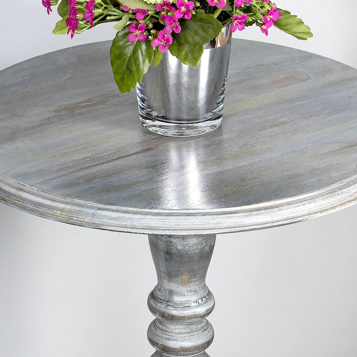 Pedestal Accent Table T3199