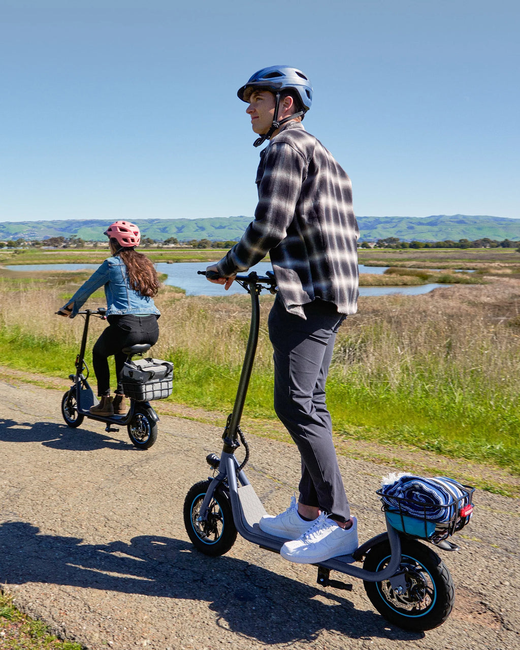 550W 12 inch Electric Scooter with Basket and Wide Deck O44537